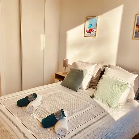 Elegant T3 Centre, 10 Mn A Pieds Palais, Croisette *